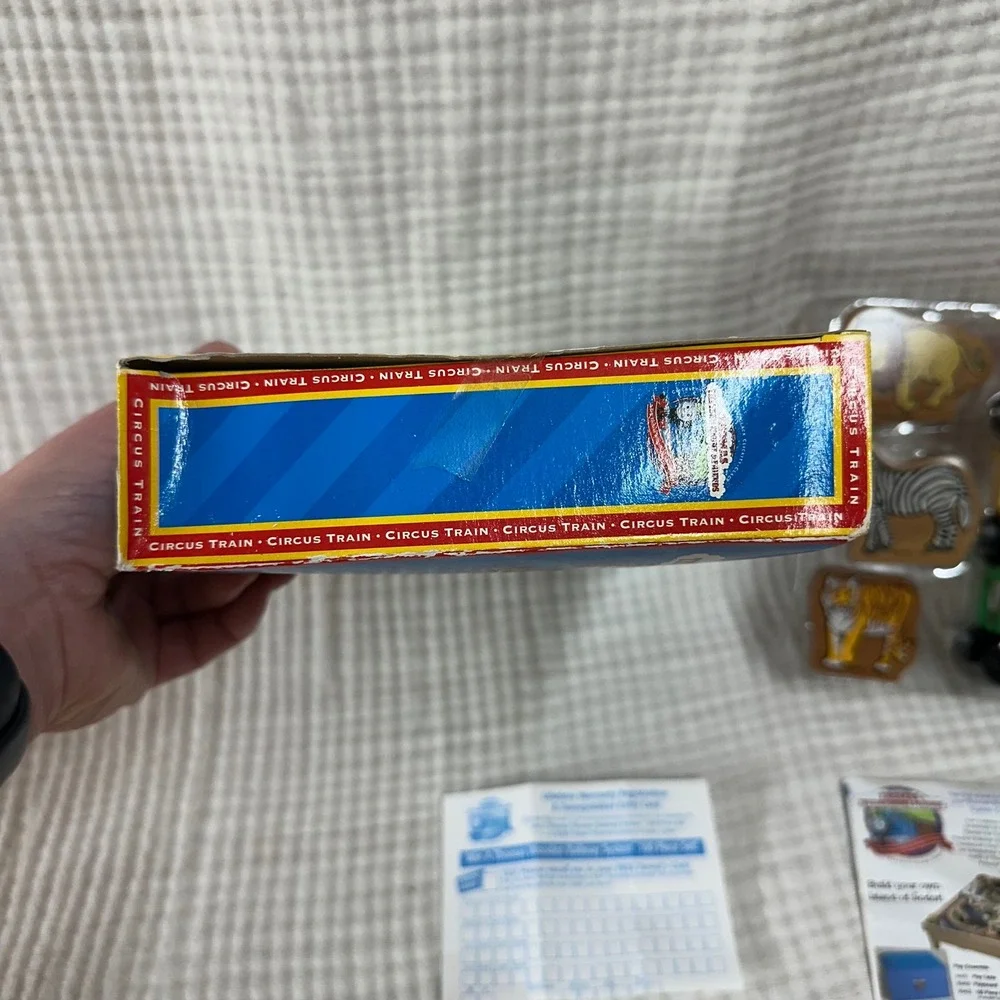 NOS New Vintage Thomas & Friends Wooden Railway Circus Train open box